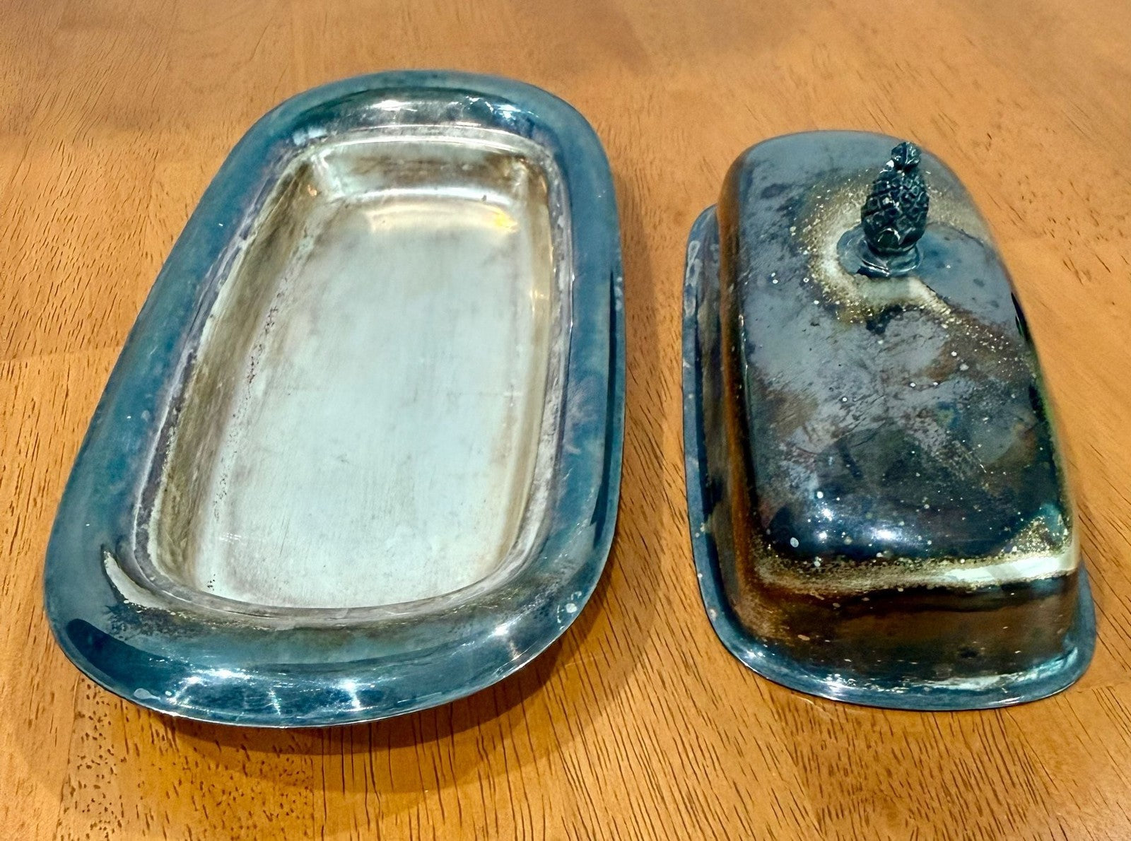 Vintage Wm Rogers Silverplate Butter Dish with Pineapple Finial