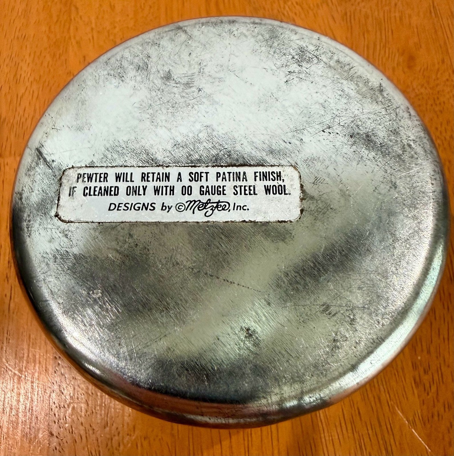Vintage 1976 Metzke Pewter Round Trinket Box Floral Dogwood Relief Lid