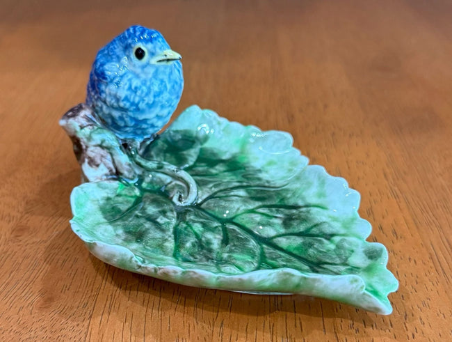 Vintage Freeman-Leidy Laguna Beach CA Majolica Green Leaf Trinket Dish Blue Bird