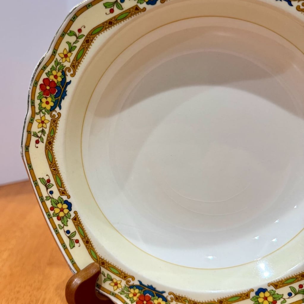 Vintage W.H. Grindley & Co. Ivory England Floral Scalloped Rim Bowl 8”