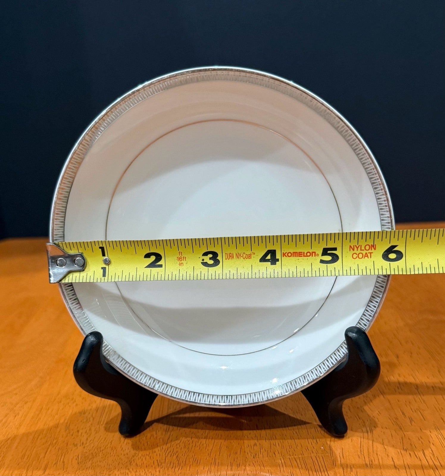 Vintage Mikasa Barclay Pattern 6-inch Coupe Dessert Bowl Fine China
