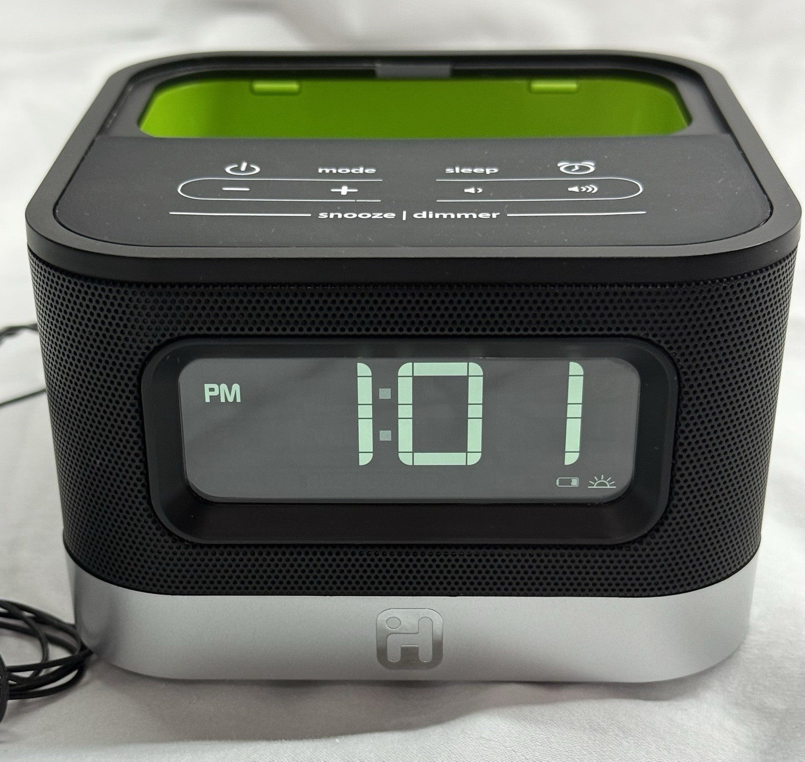iHome iC50 FM Stereo Alarm Clock Radio Dock Android Smartphones Programmable