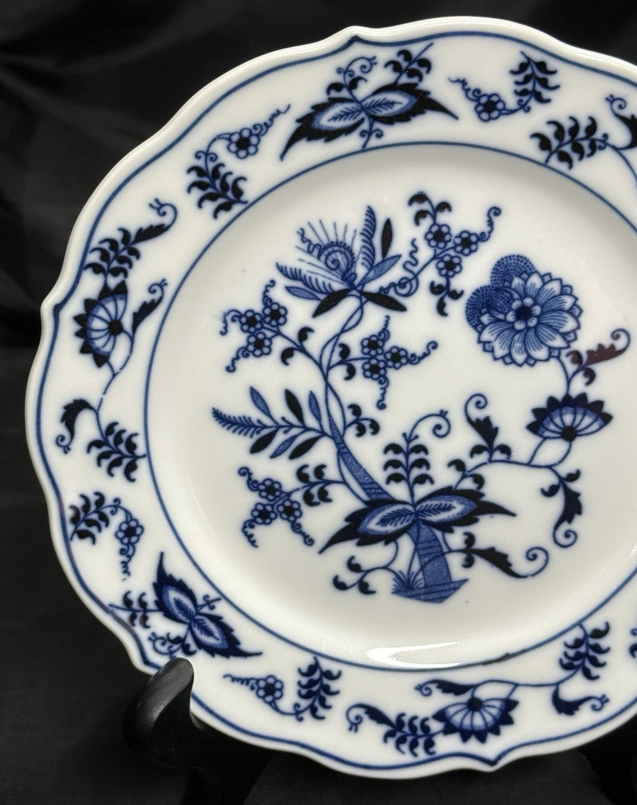 Vintage Blue Danube Blue Onion Bread & Butter Plate 6 3/4