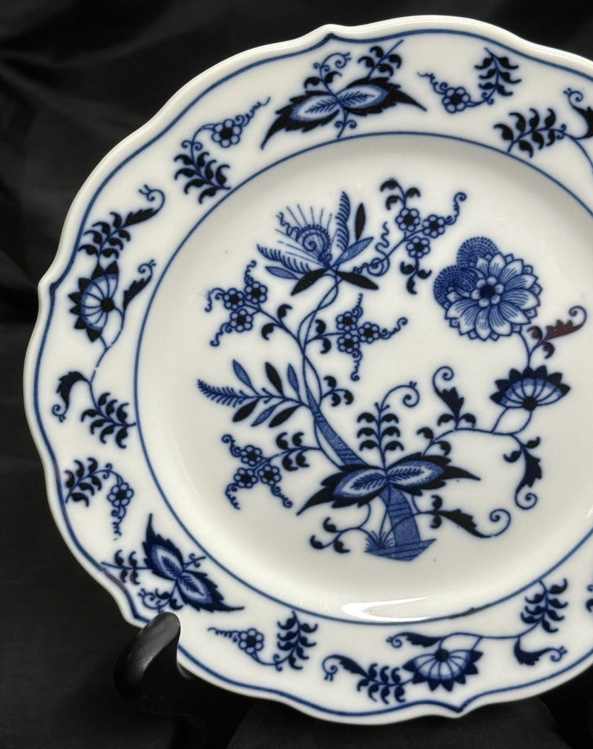 Vintage Blue Danube Blue Onion Bread & Butter Plate 6 3/4