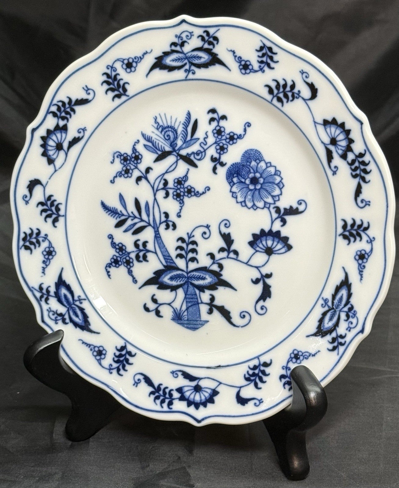 Vintage Blue Danube Blue Onion Bread & Butter Plate 6 3/4