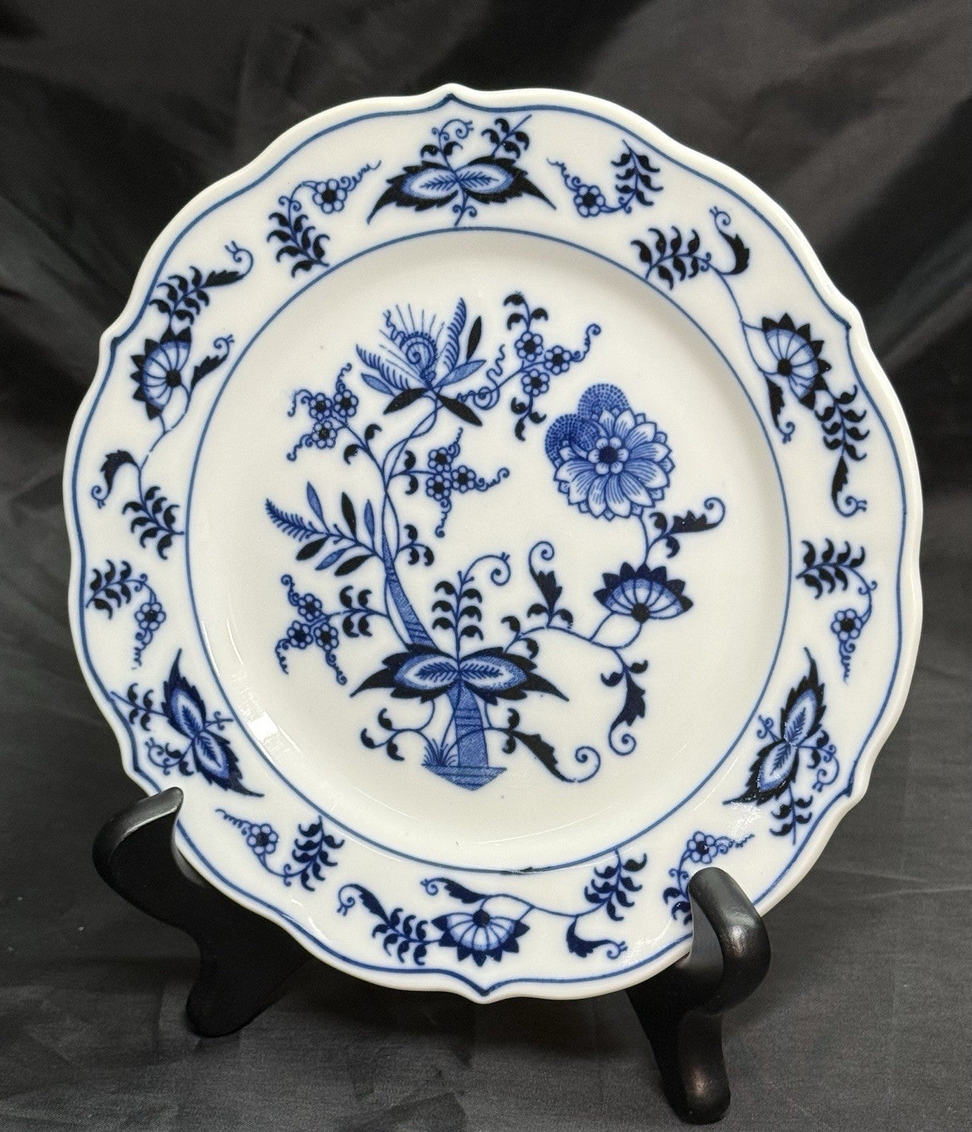 Vintage Blue Danube Blue Onion Bread & Butter Plate 6 3/4