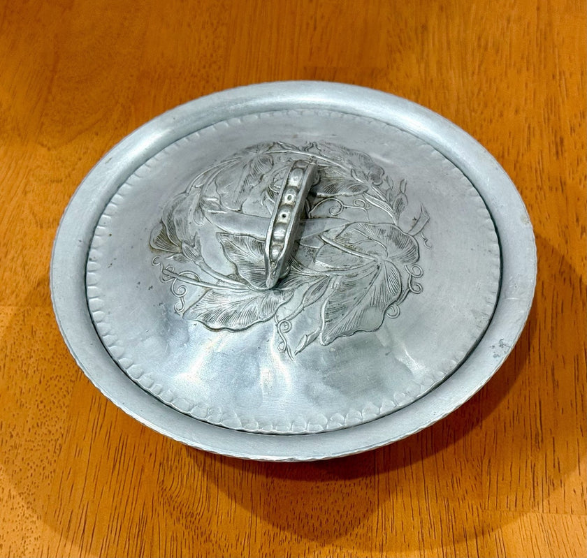 Vintage Everlast Hand-Forged Hammered Aluminum Bowl 1038 & Lid Pea Pod Handle
