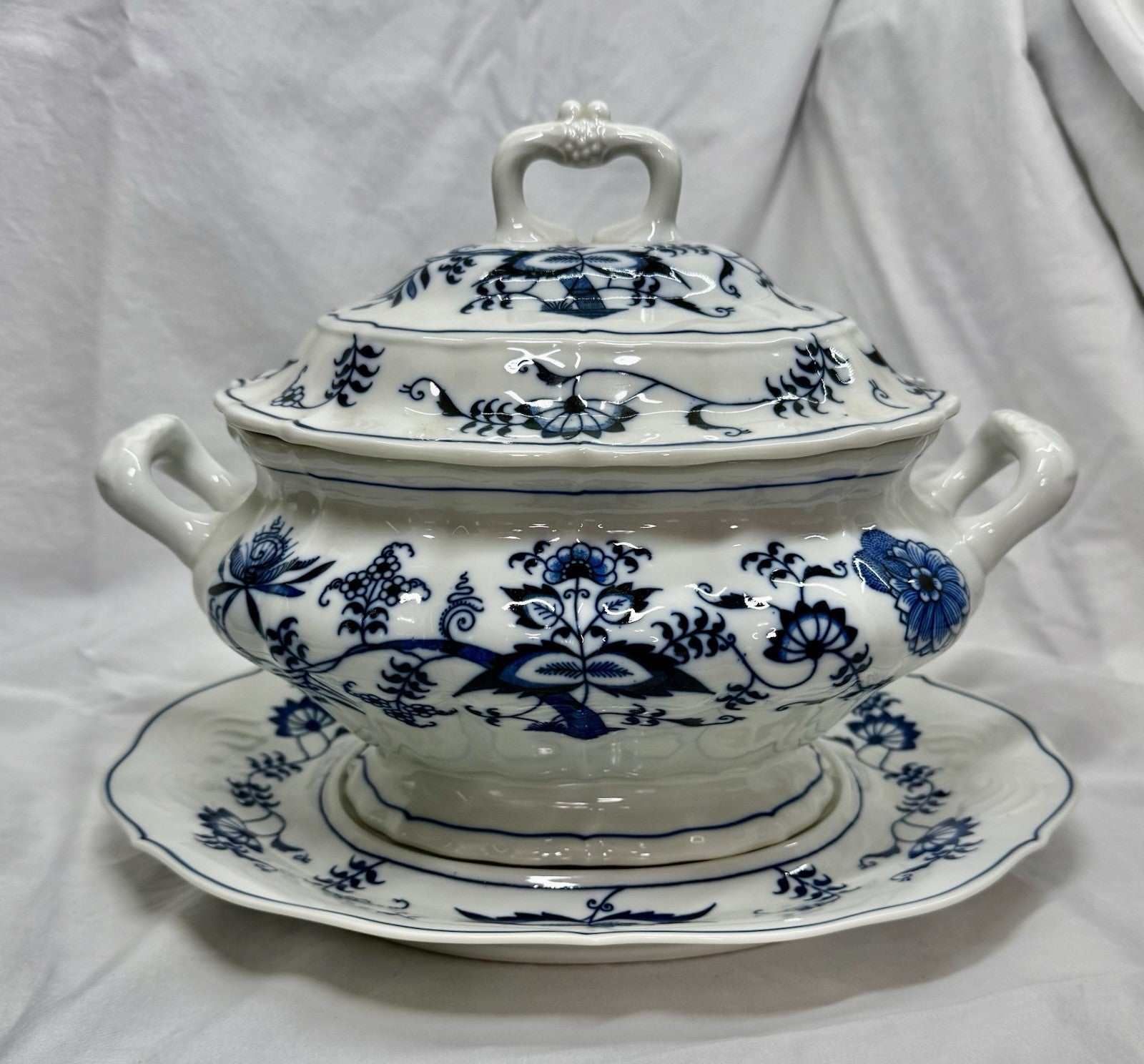 Vintage Blue Danube Oval Soup Tureen with Lid & Underplate Blue Onion Pattern