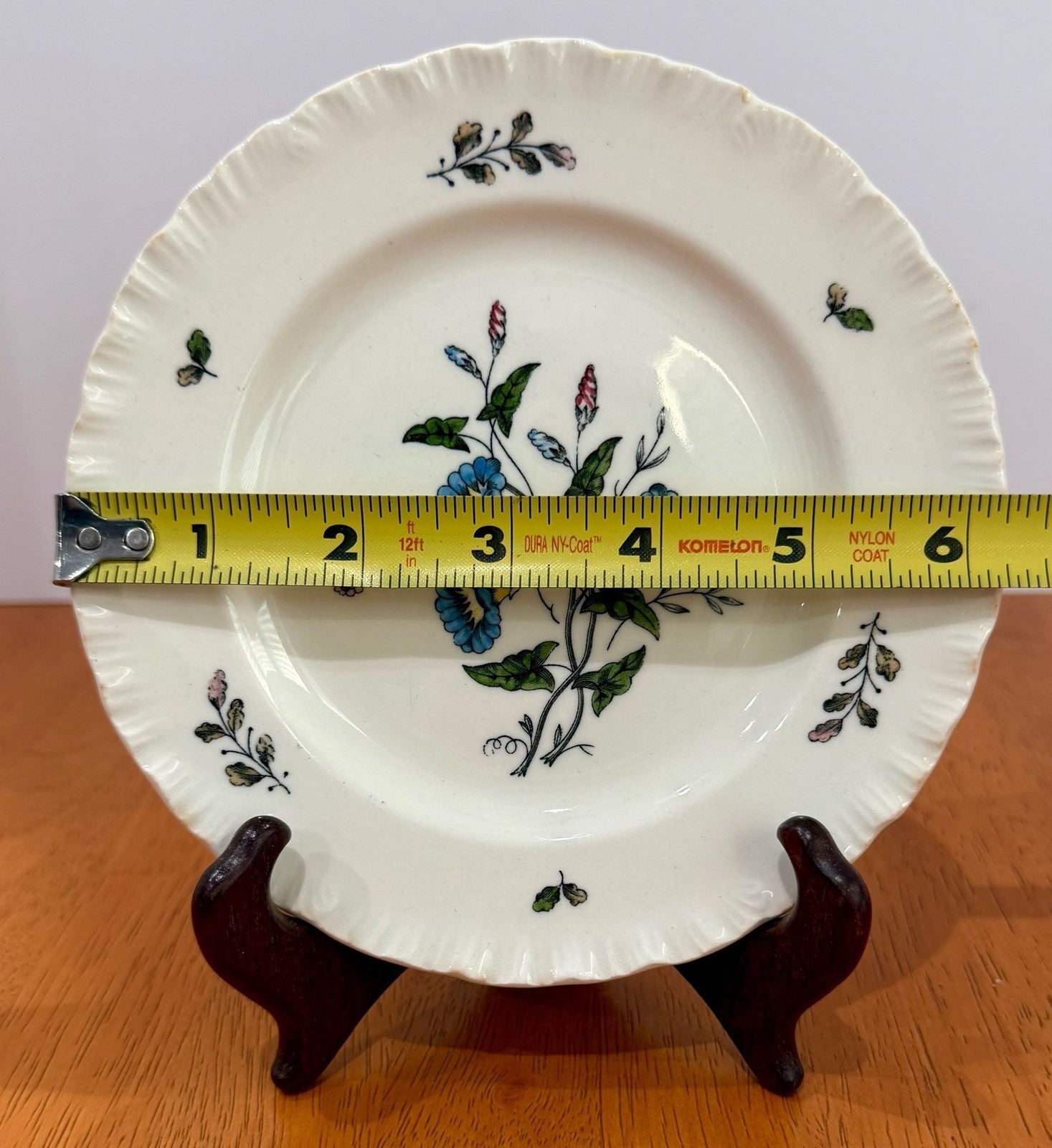 Vintage Wedgwood Williamsburg Wild Flowers TK511 6.25