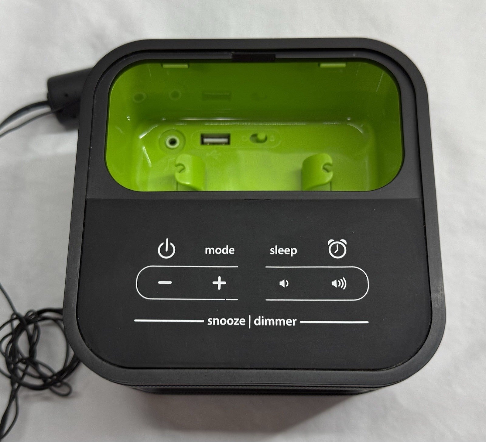 iHome iC50 FM Stereo Alarm Clock Radio Dock Android Smartphones Programmable