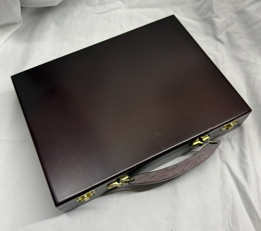 Cardinal's Texas Hold 'Em Poker Set Dark Maroon Wooden Case 2 Card Decks