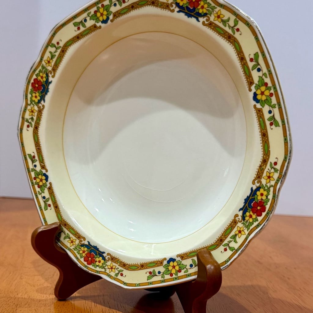 Vintage W.H. Grindley & Co. Ivory England Floral Scalloped Rim Bowl 8”