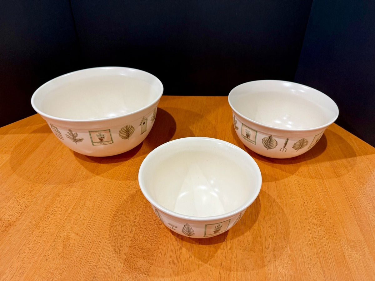 Vintage Pfaltzgraf Naturewood Nesting Mixing Bowls Set of 3 Earthtones