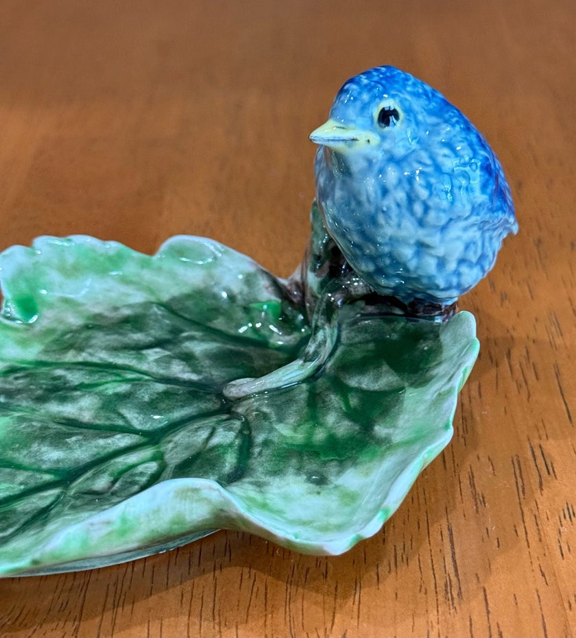 Vintage Freeman-Leidy Laguna Beach CA Majolica Green Leaf Trinket Dish Blue Bird
