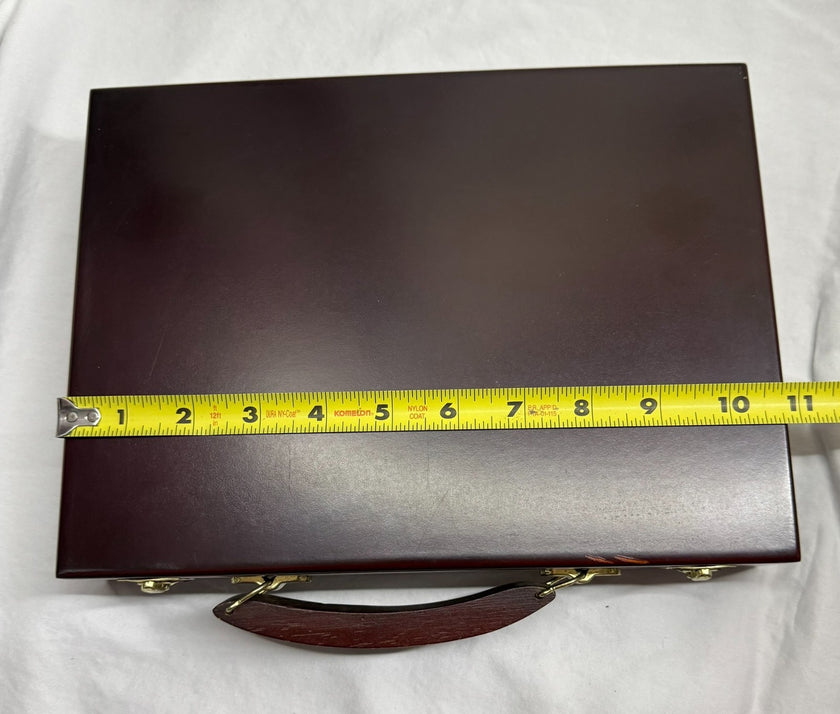 Cardinal's Texas Hold 'Em Poker Set Dark Maroon Wooden Case 2 Card Decks