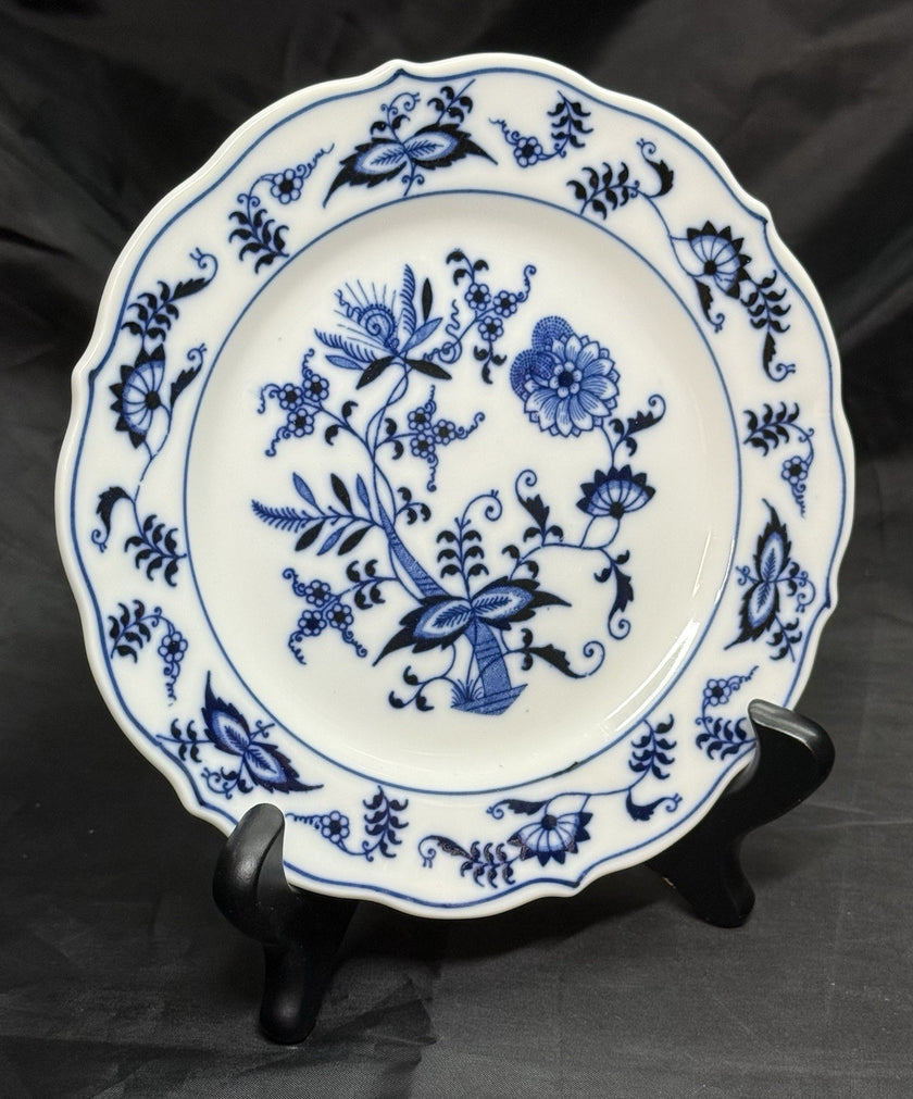 Vintage Blue Danube Blue Onion Bread & Butter Plate 6 3/4