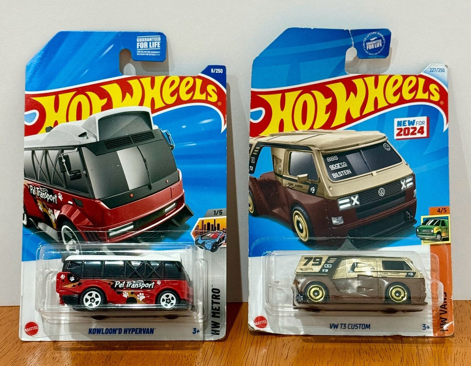 Set of 2 Hot Wheels Kowloon'd Hypervan HW Metro 6/250 and VW T3 Custom HW Vans