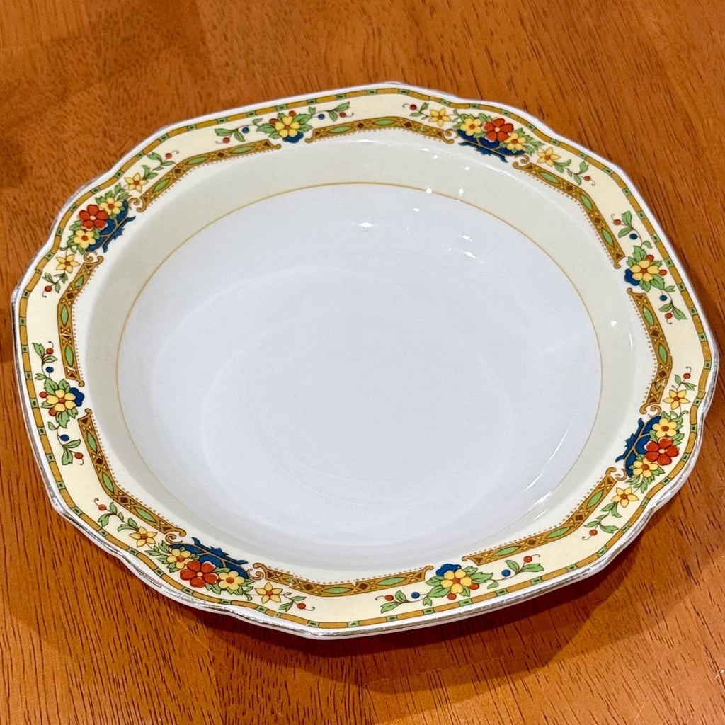Vintage W.H. Grindley & Co. Ivory England Floral Scalloped Rim Bowl 8”