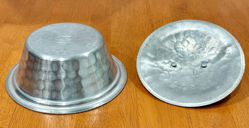 Vintage Everlast Hand-Forged Hammered Aluminum Bowl 1038 & Lid Pea Pod Handle