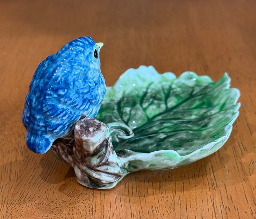 Vintage Freeman-Leidy Laguna Beach CA Majolica Green Leaf Trinket Dish Blue Bird