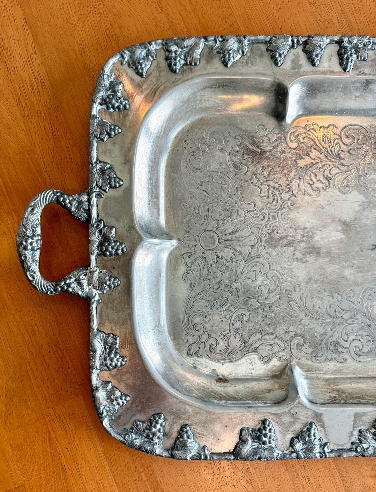 Large Vintage Silverplate Footed Serving Tray Grape & Leaf Border 24