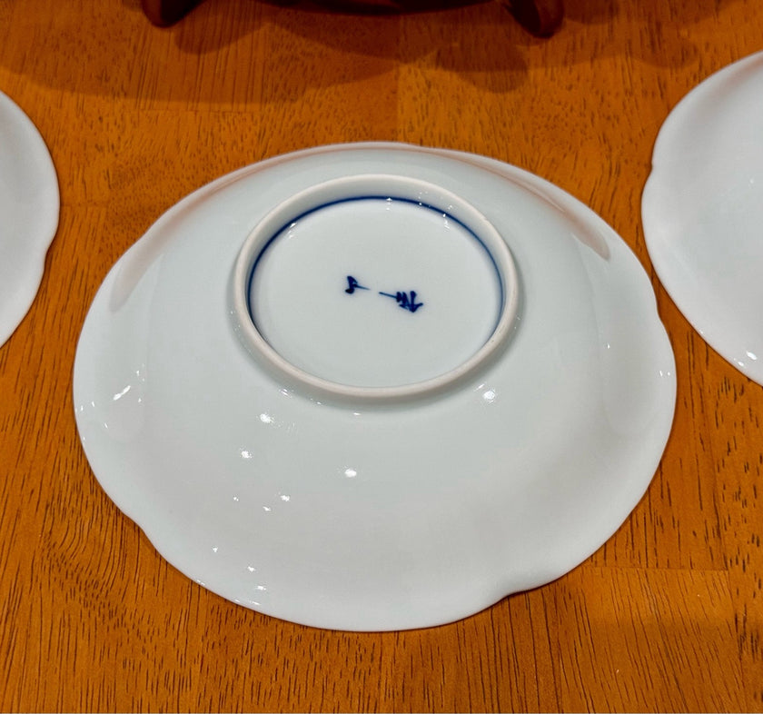 Vintage Set of 4 Traditional Japanese Arita Ware Porcelain Bowls Blue White