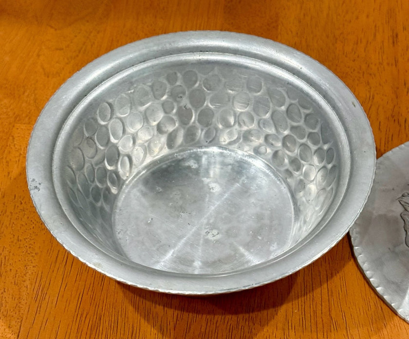 Vintage Everlast Hand-Forged Hammered Aluminum Bowl 1038 & Lid Pea Pod Handle