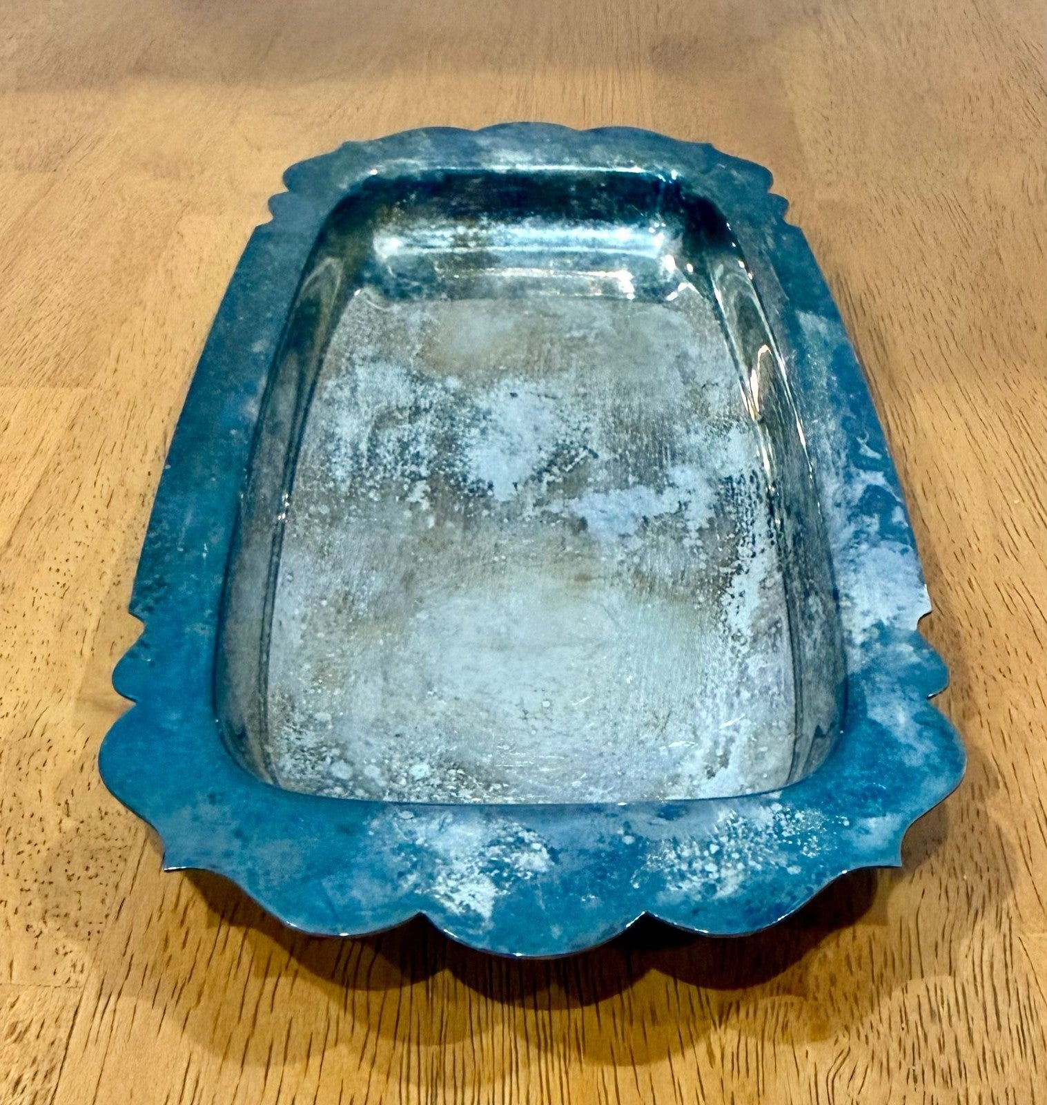 Vintage WM Rogers Silver-Plated Scalloped Edge Vanity Serving Tray