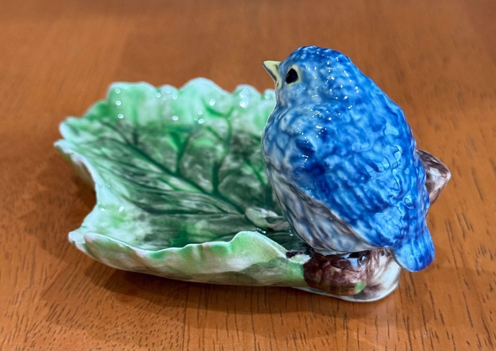 Vintage Freeman-Leidy Laguna Beach CA Majolica Green Leaf Trinket Dish Blue Bird