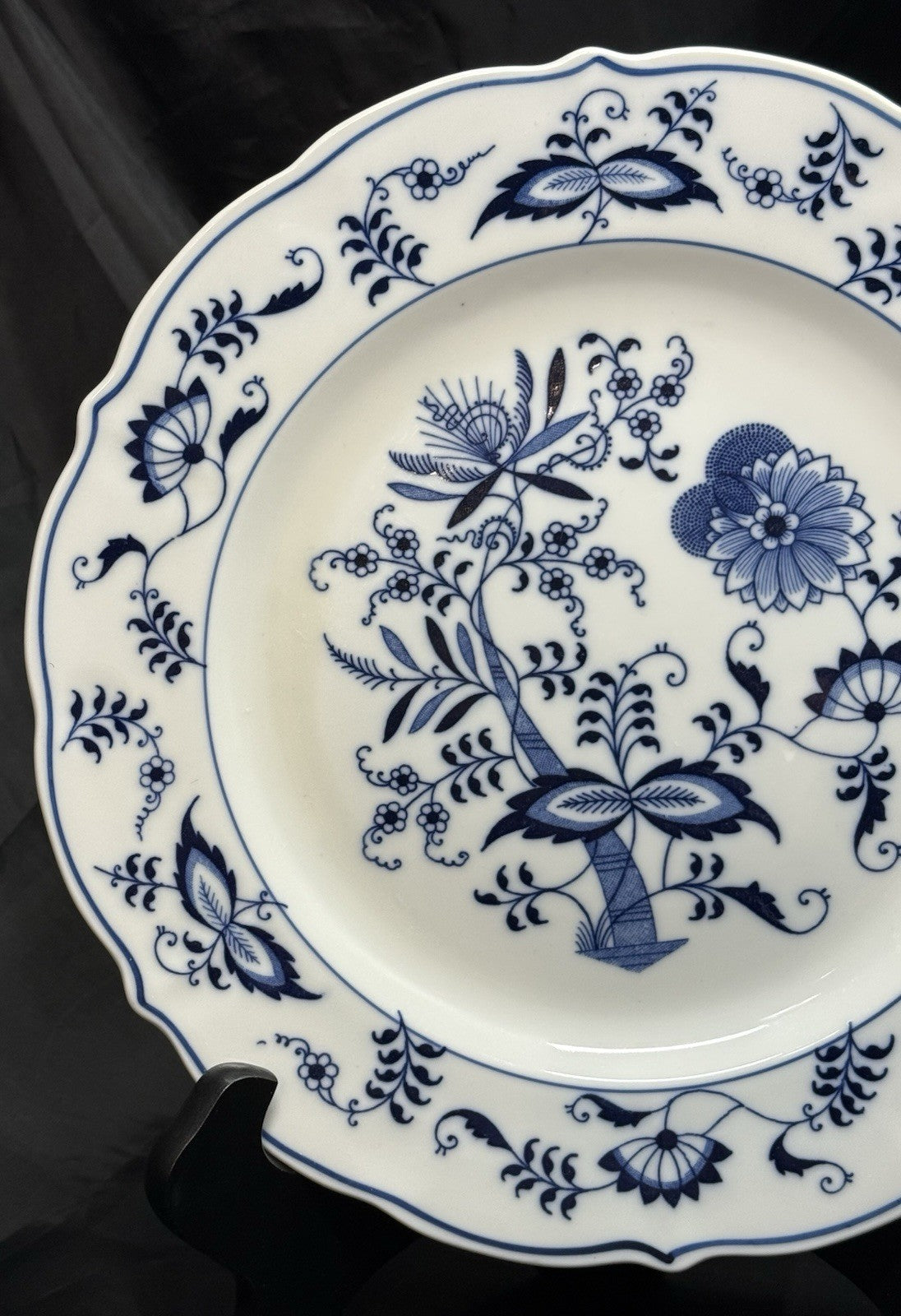 Vintage Blue Danube Blue Onion 10-1/4