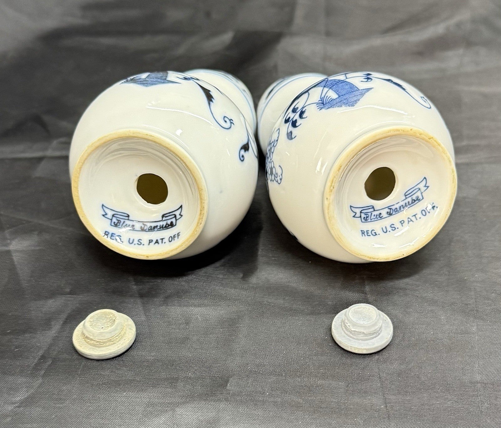 Vintage Blue Danube Floral Blue Onion Pattern Salt & Pepper Shaker Set Japan