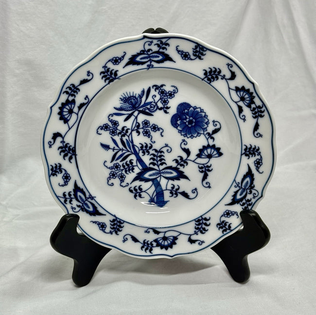Vintage Blue Danube China Blue Onion Pattern Rimmed 8 1/4