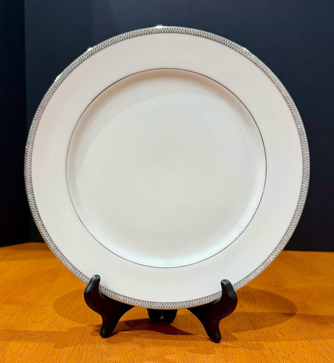 Vintage Mikasa Barclay Pattern 8258 Fine China 10.5-inch Dinner Plate