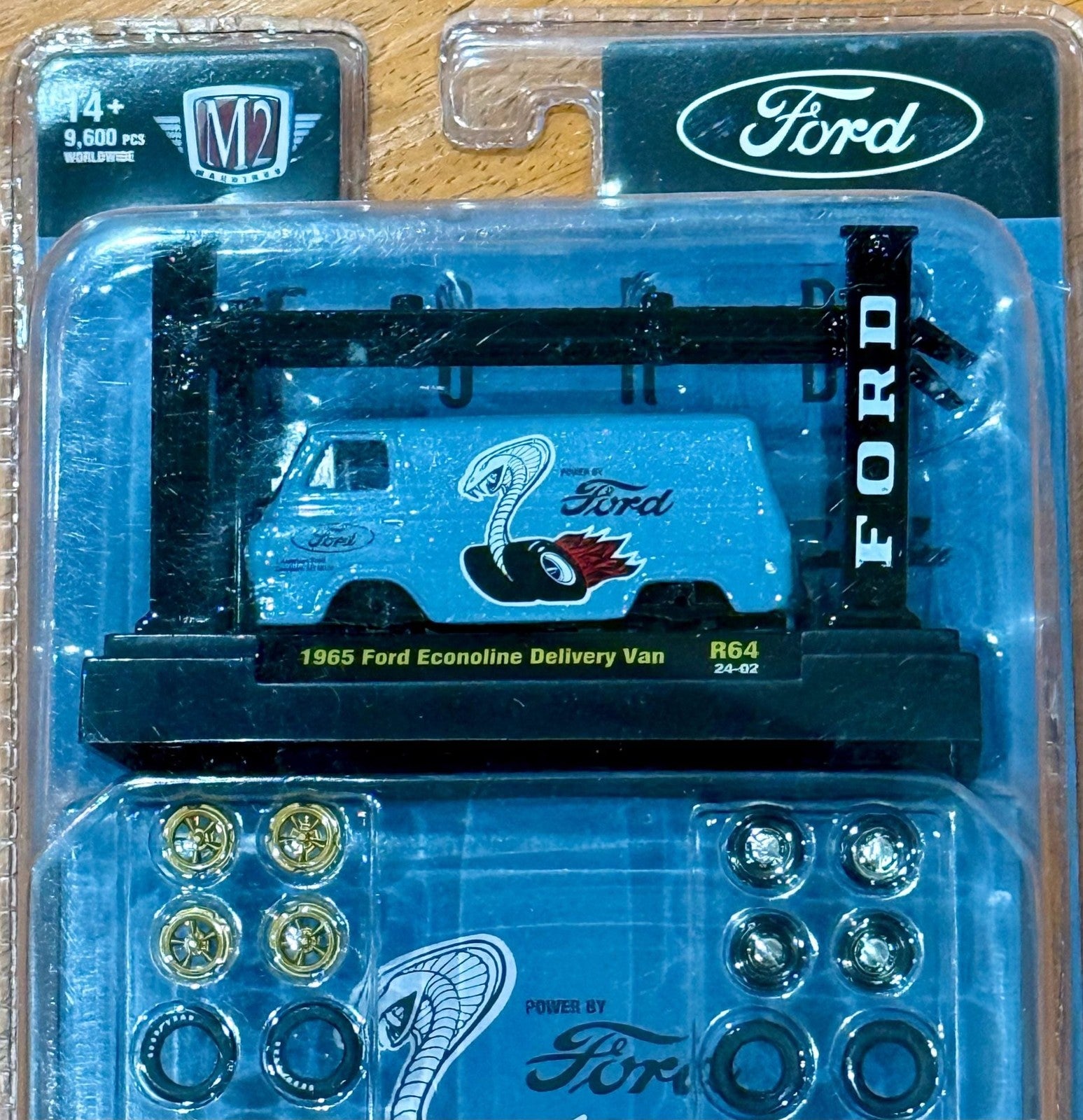 M2 Machines Model Kit 1965 Ford Econoline Delivery Van R64 1:64 Scale