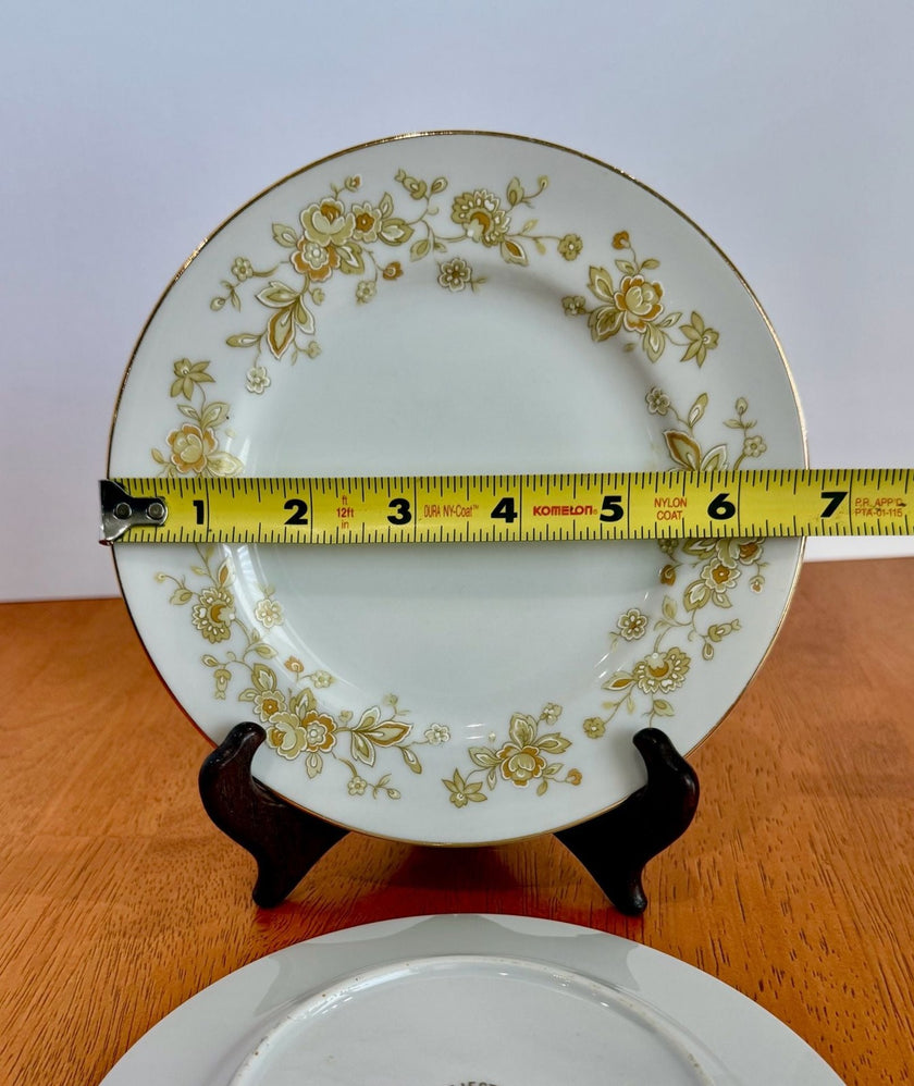 Vintage Set of 2 Majestic China Meredith 305 Bread and Butter Plates Japan Floral
