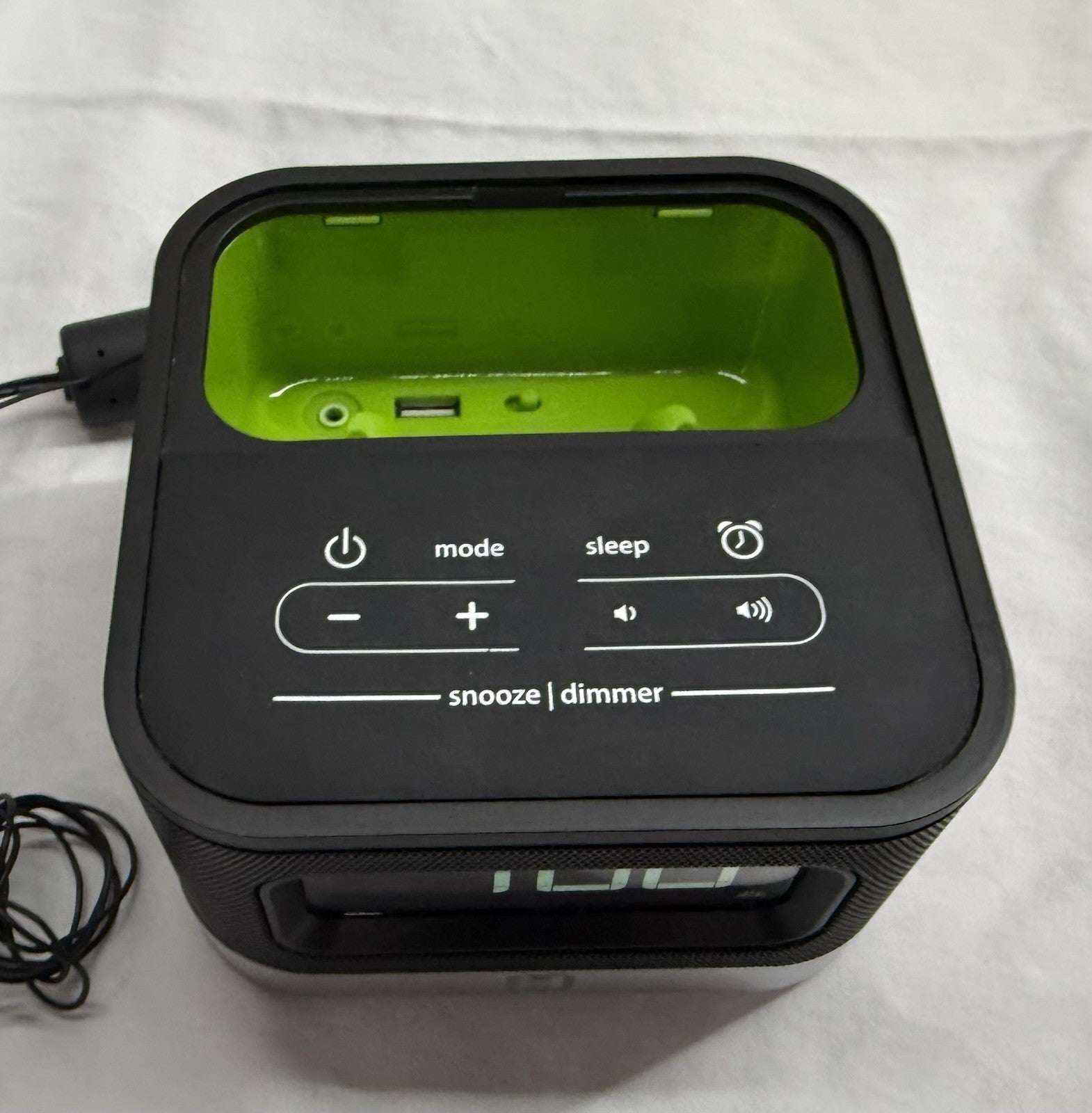 iHome iC50 FM Stereo Alarm Clock Radio Dock Android Smartphones Programmable