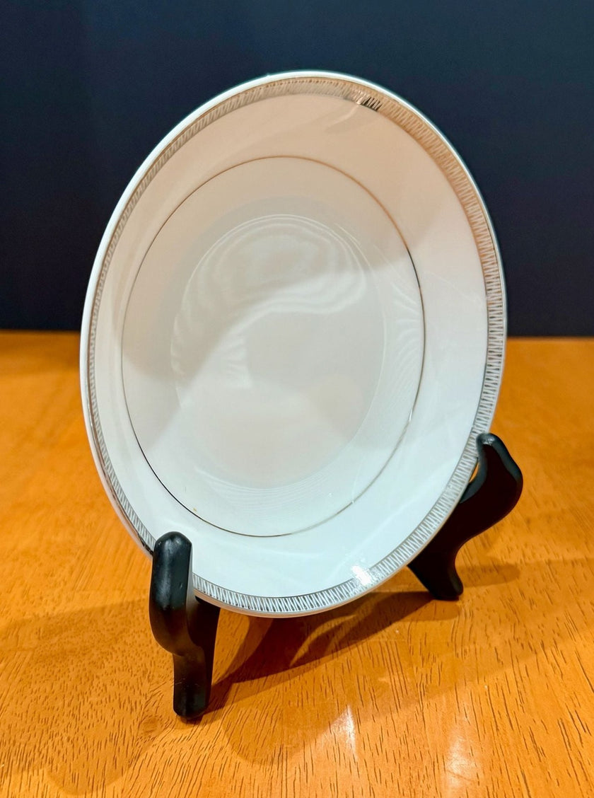 Vintage Mikasa Barclay Pattern 6-inch Coupe Dessert Bowl Fine China