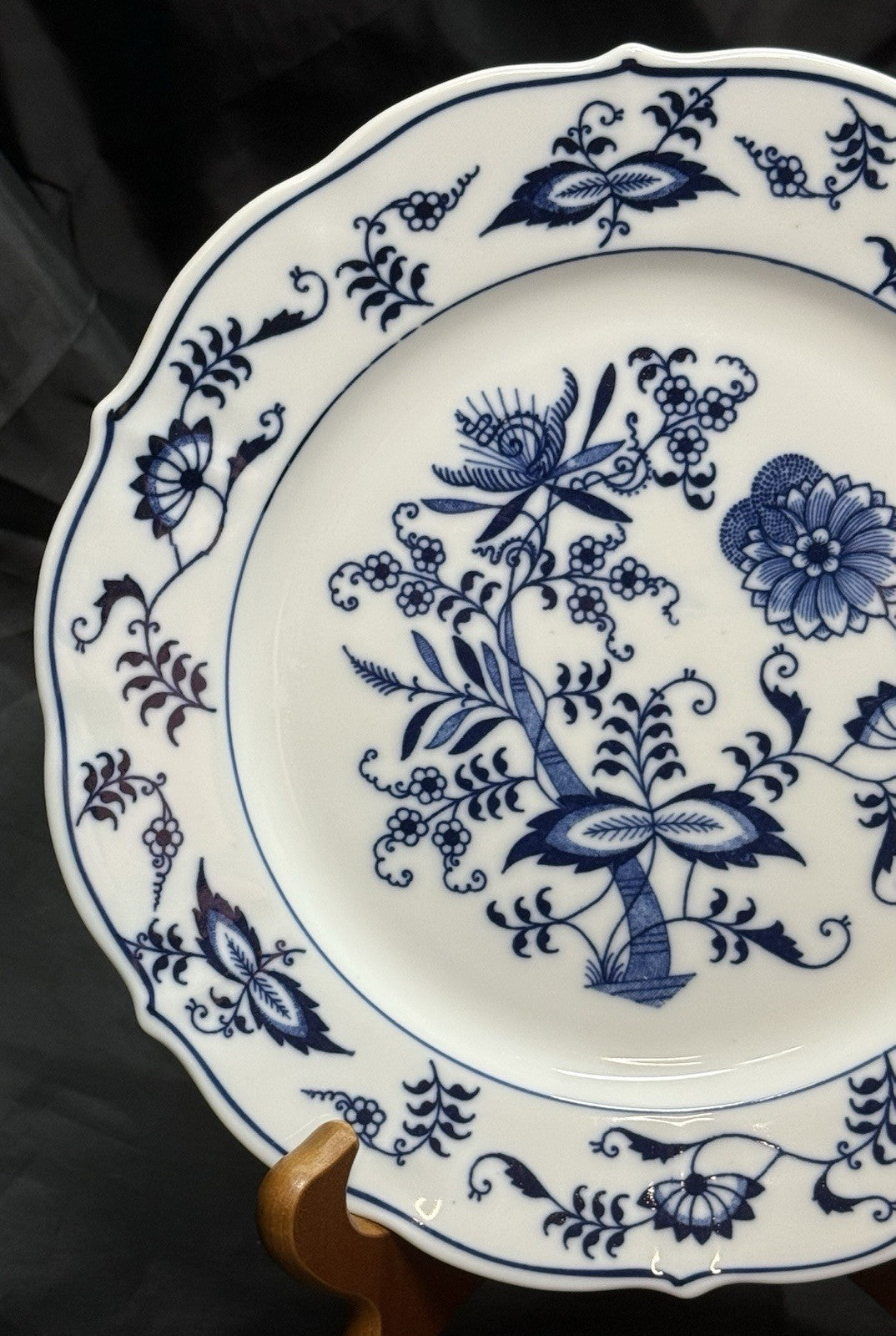 Vintage Blue Danube Blue Onion Salad Plate 8 3/4” Luncheon Plate Japan Rare!