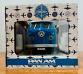 M2 Machines 1960 VW Volkswagen Delivery Van Pan Am Blue White 1:24 Diecast R90