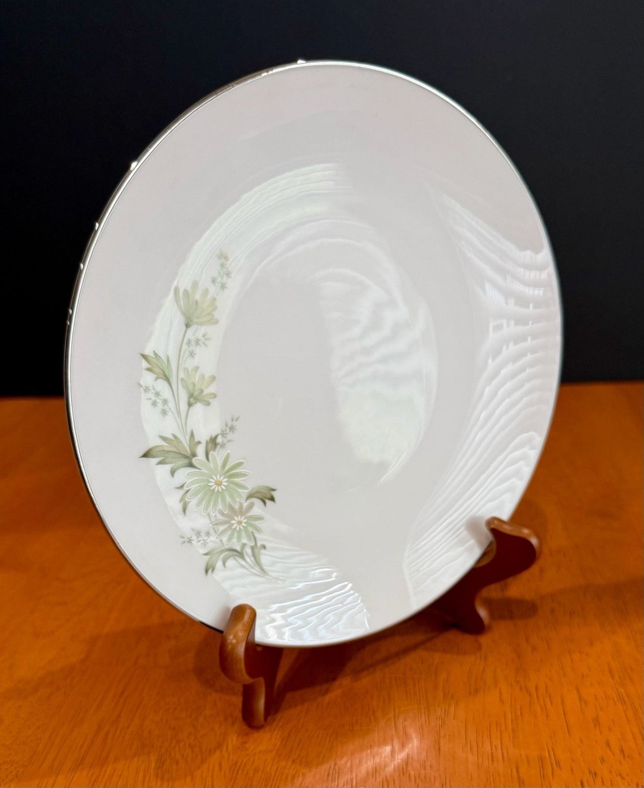 Vintage Noritake Soroya Pattern 6853 8 1/4 inch Salad Plate Platinum Trim