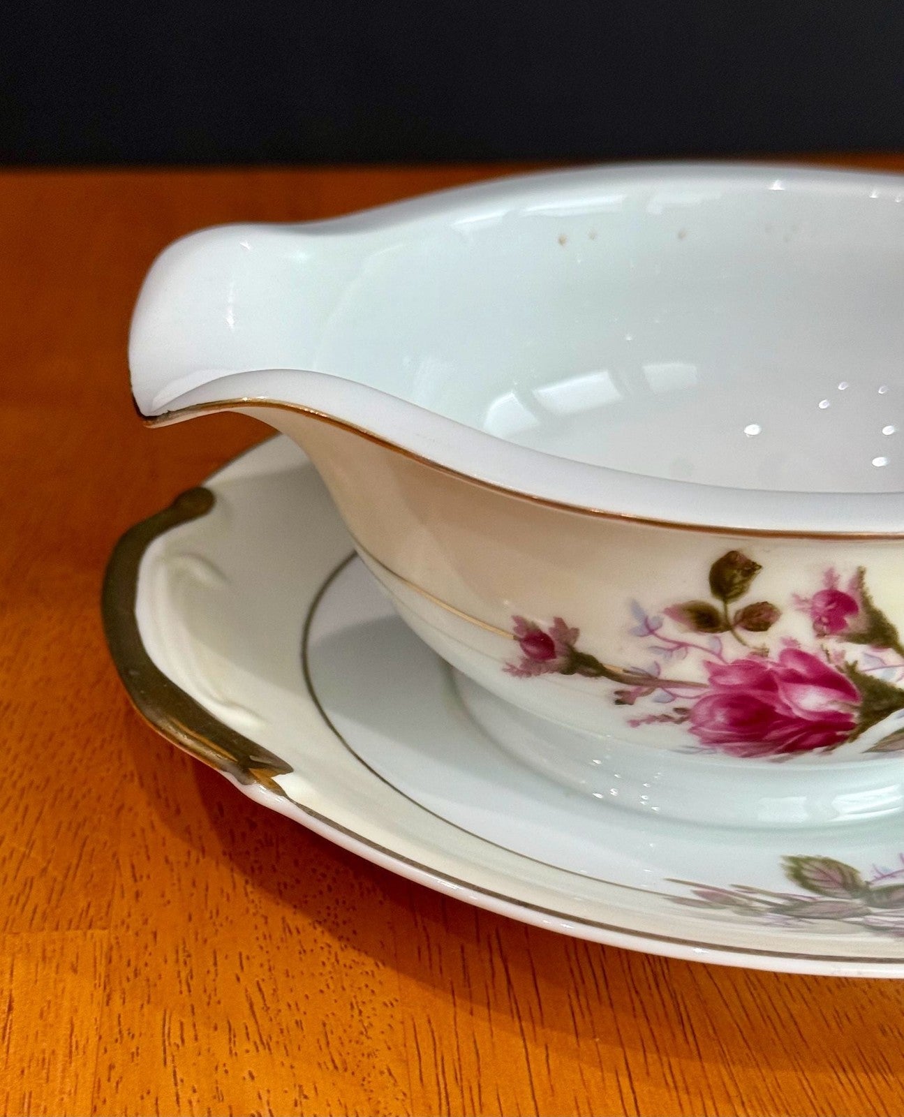 Vintage Made in Japan Moss Rose Gravy Boat with Attached Underplate Red White