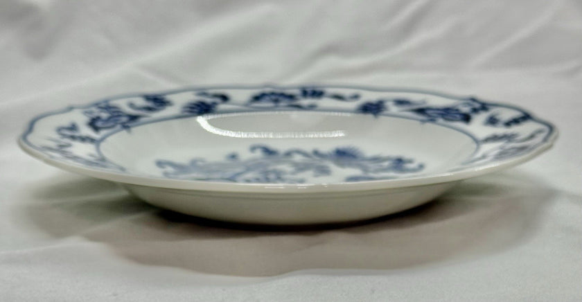 Vintage Blue Danube China Blue Onion Pattern Rimmed 8 1/4
