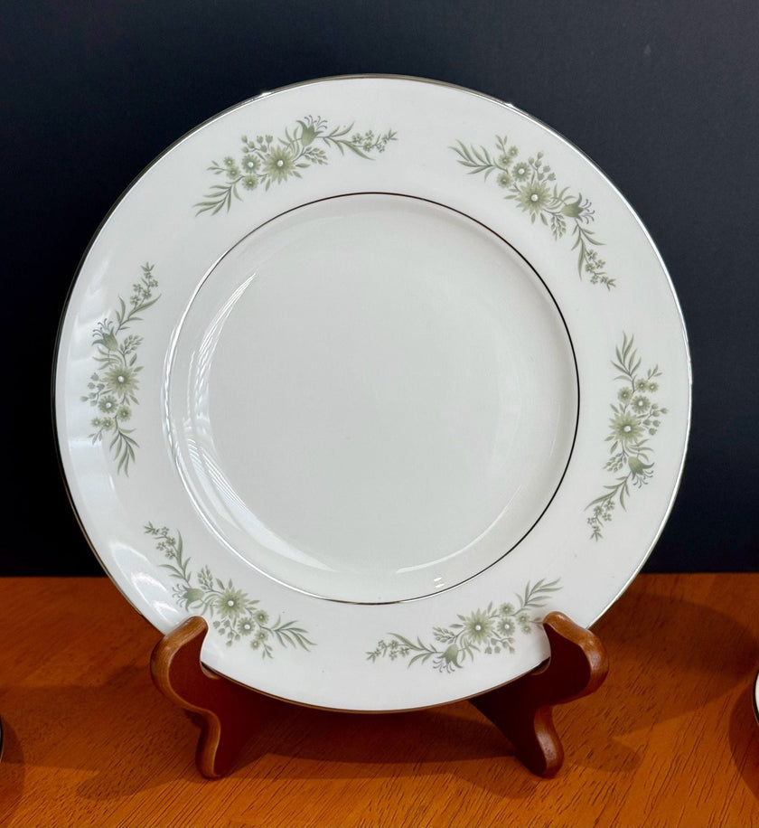 Vintage Wedgwood Westbury Salad Plate Set of 5 Green Floral Platinum 8”