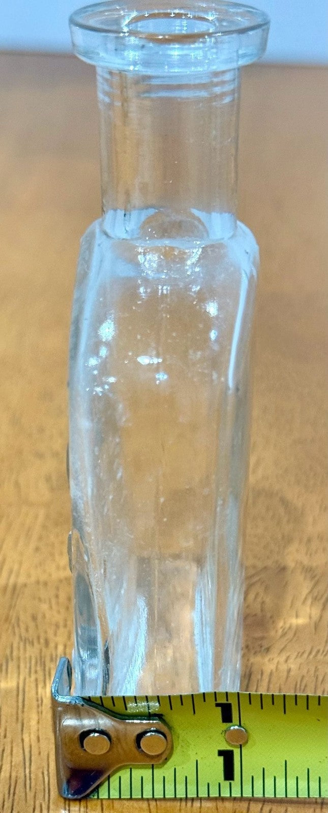 Antique Rubifoam For The Teeth E.W. Hoyt & Co. Glass Bottle
