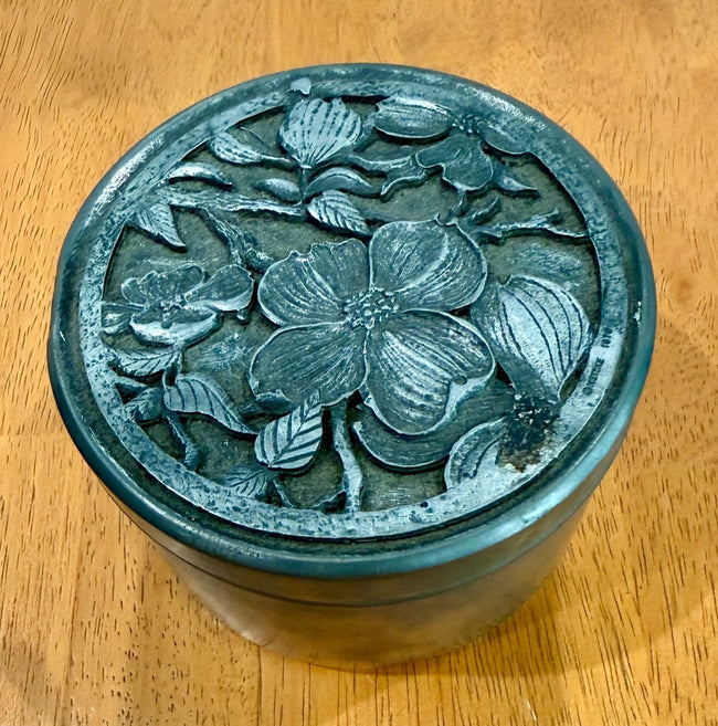 Vintage 1976 Metzke Pewter Round Trinket Box Floral Dogwood Relief Lid