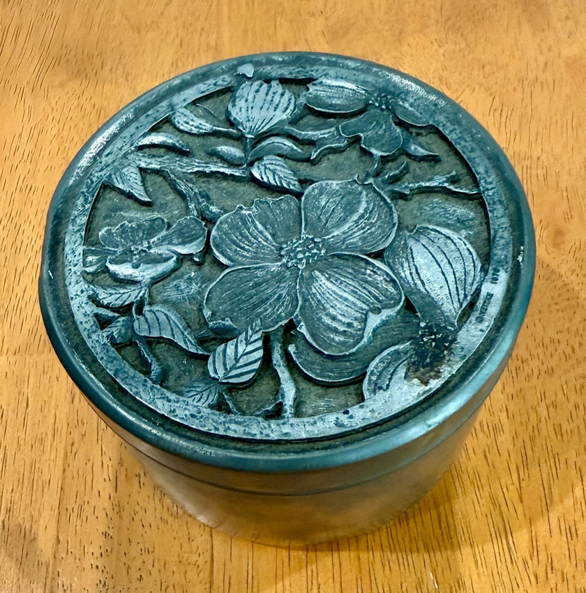 Vintage 1976 Metzke Pewter Round Trinket Box Floral Dogwood Relief Lid