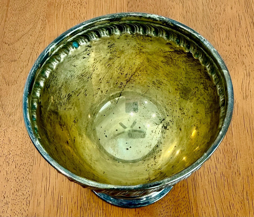 Vintage Wm. Rogers Silver Plated Pedestal Footed Bowl Model 805