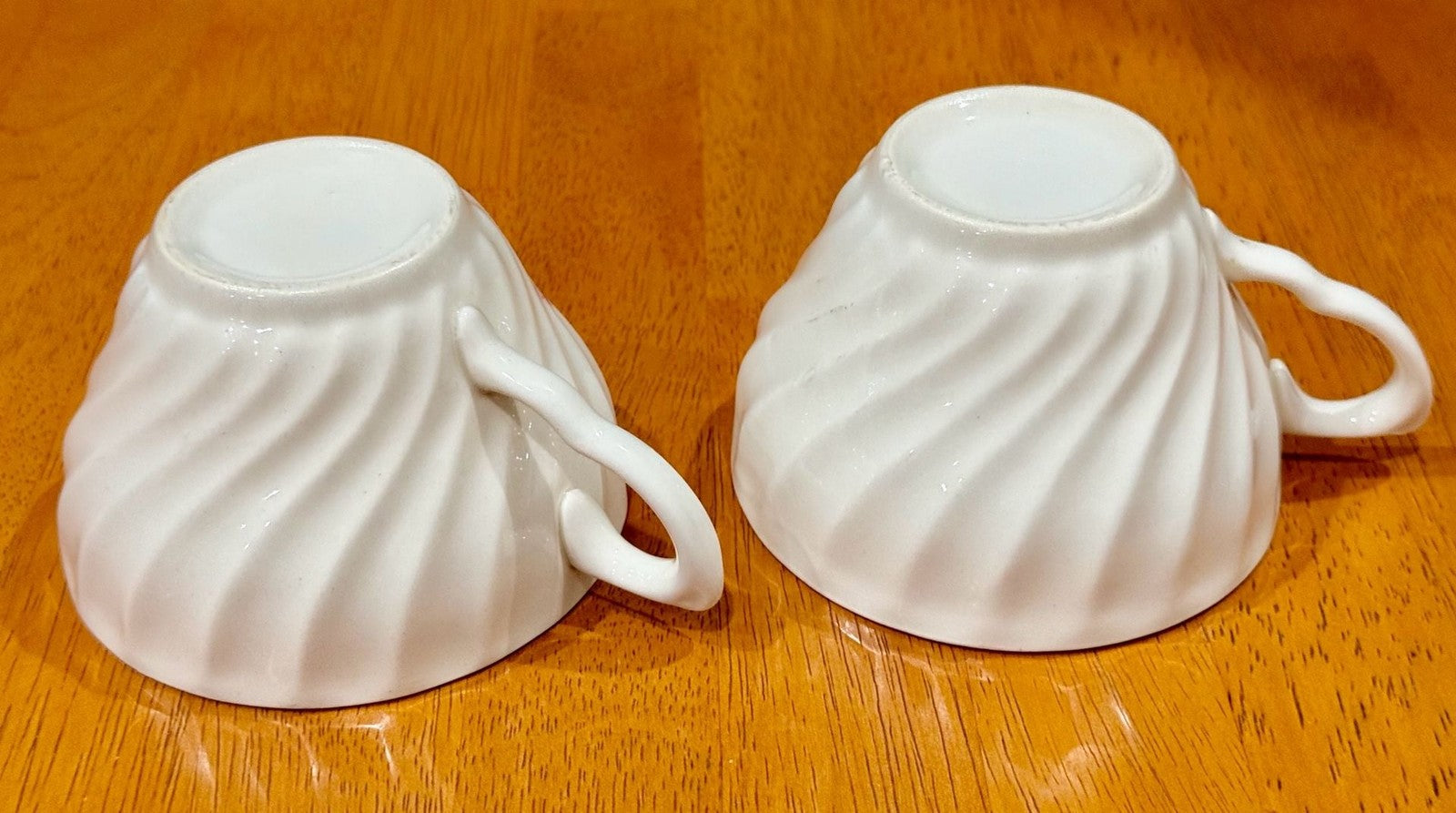 Vintage Floral Bone China Tea Cups Ruffled Swirl Design Set of 2 Roses