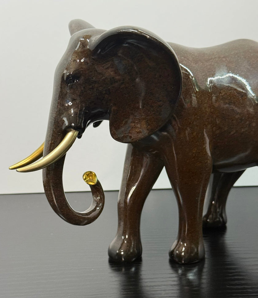 Vintage Ceramic Aynsley elephant Gold-Tone Tusks Animal Kingdom Collection 1990s