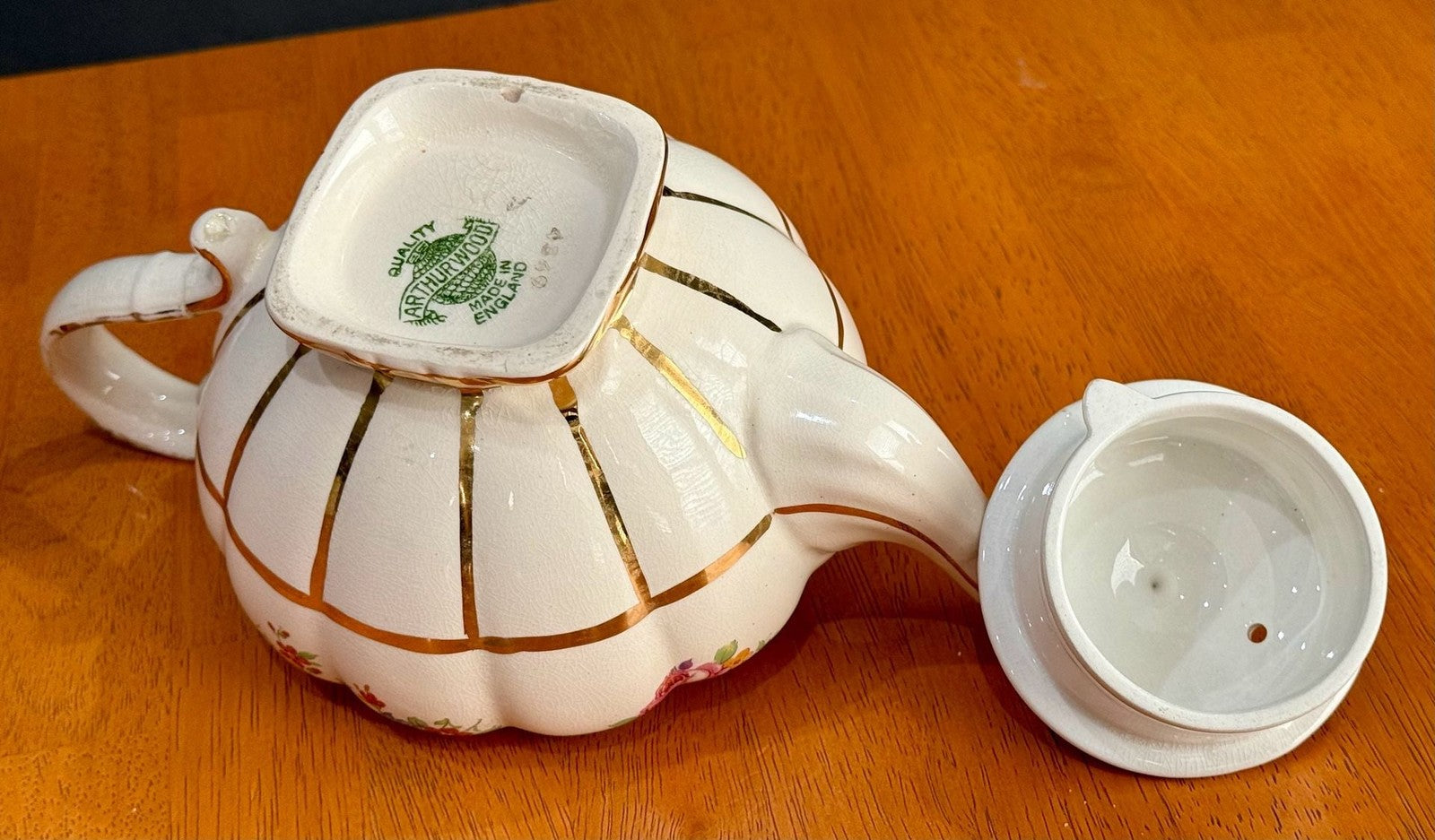 Vintage Arthur Wood Floral Design Teapot with Gold Trim #4549 Repaired